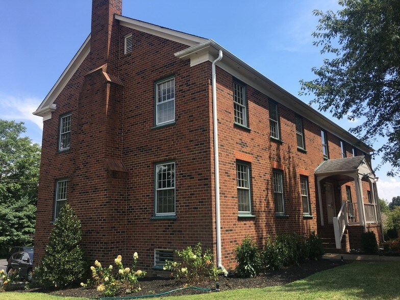 More Photos Of 7300 Hanover Green Dr, Mechanicsville Office For Lease