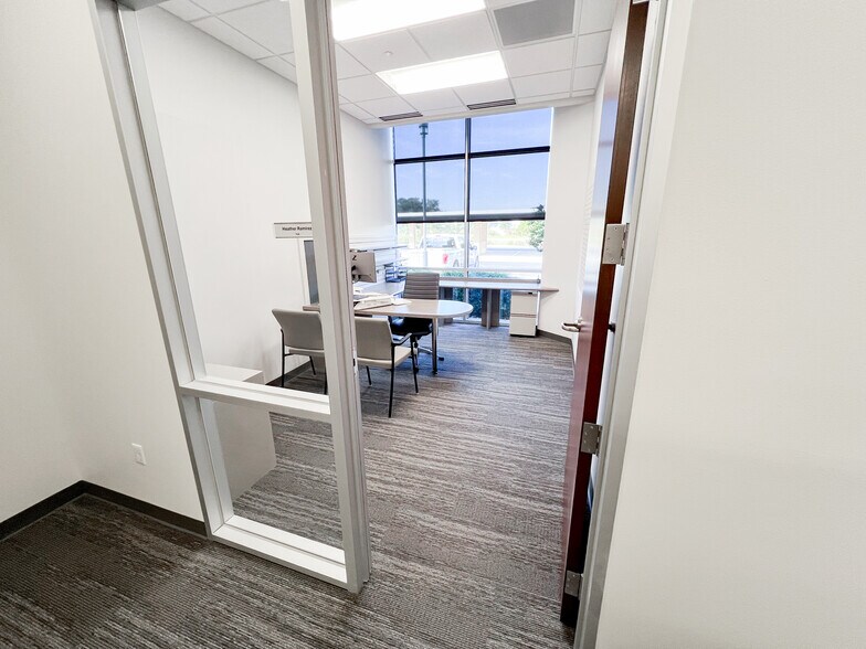 More Photos Of 6301 Holiday Hill Rd, Midland Office For Lease