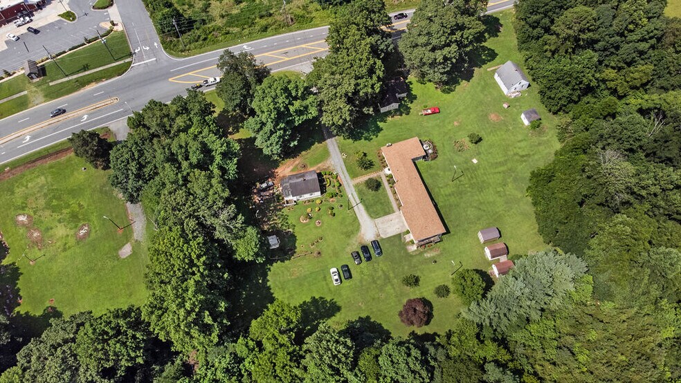 More Photos Of 950 Totten Rd, Gibsonville Freestanding For Sale