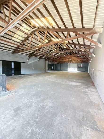 More Photos Of 4127 Weslow St, Houston Industrial For Lease