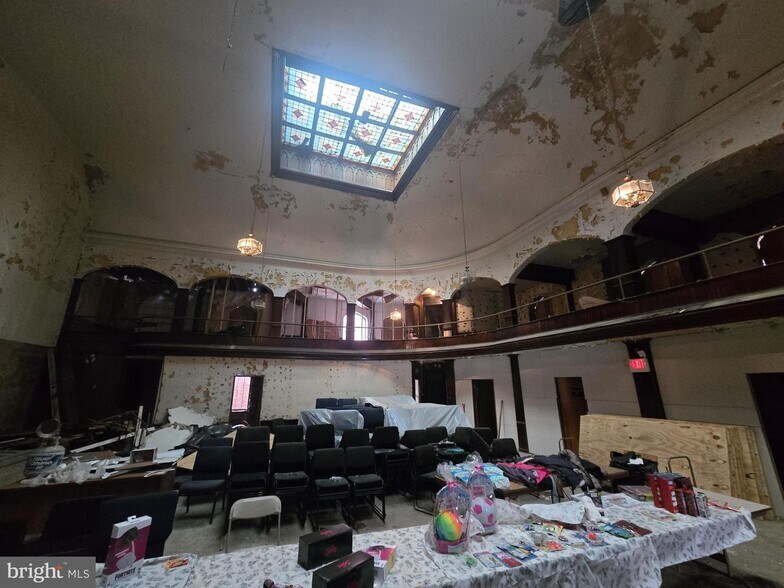 More Photos Of 5001 Baltimore Ave, Philadelphia Specialty For Sale