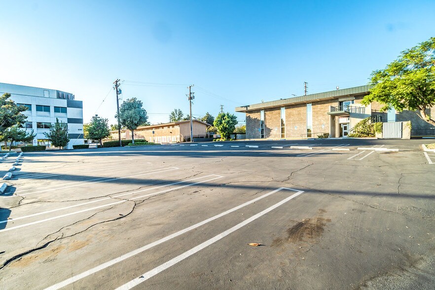More Photos Of 360 E 7th St, Upland Medical For Lease