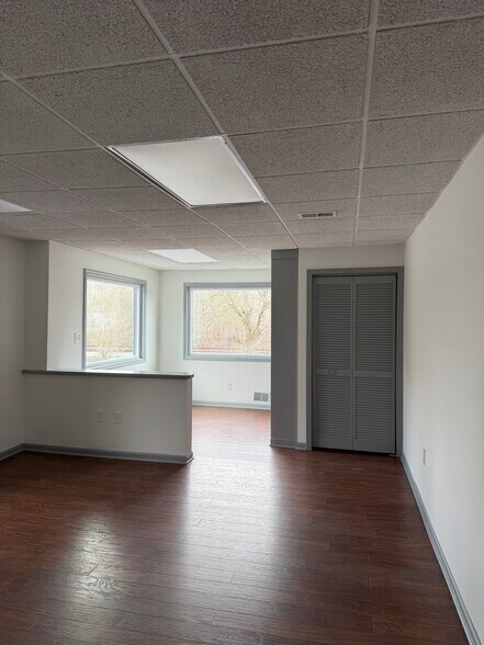 More Photos Of 2719 Huff Dr, Lawrenceville Office For Lease