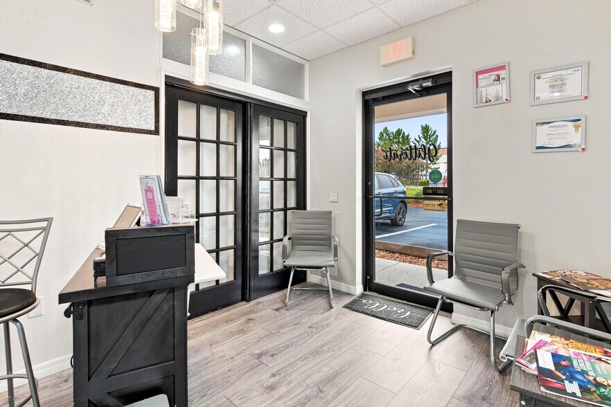 More Photos Of 375 Fennell Blvd, Lady Lake Medical For Sale