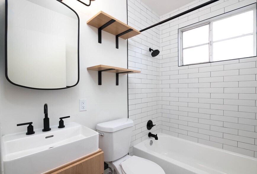 More Photos Of 661 Pearl St, Denver Apartments For Sale