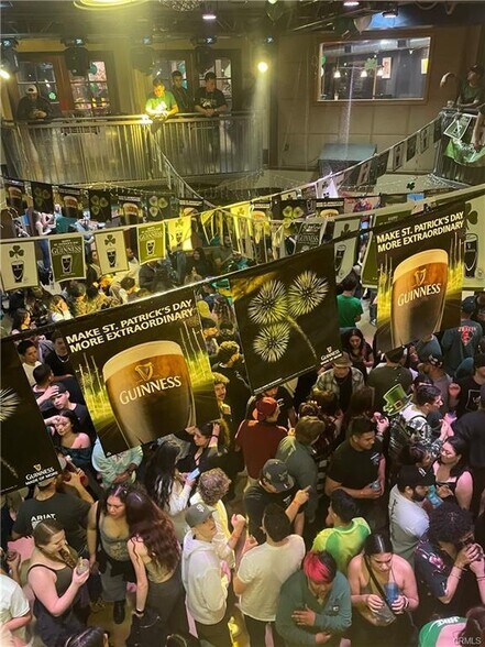 More Photos Of 200 Wall St, Chico Bar For Sale