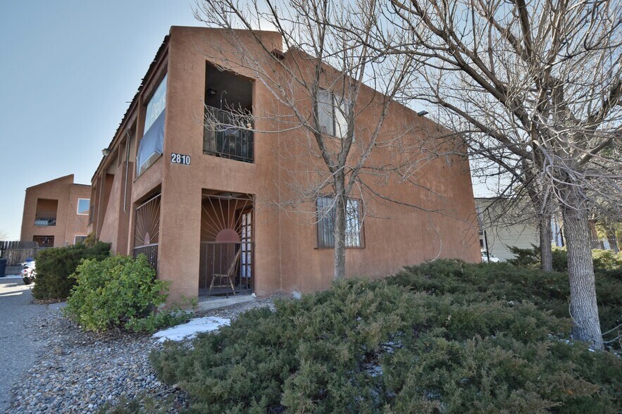 Primary Photo Of 2810 Vail Ave SE, Albuquerque Apartments For Sale