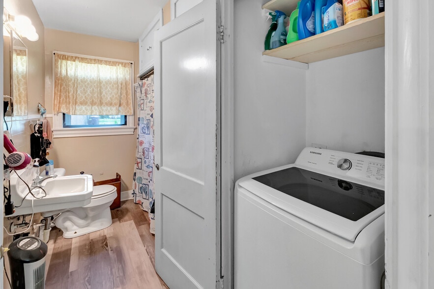 More Photos Of 1005 Macarthur St, Victoria Apartments For Sale