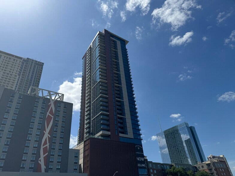 More Photos Of 2237 E Riverside Dr, Austin Restaurant For Lease