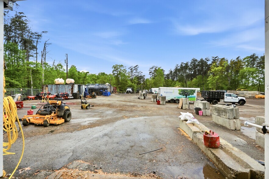 More Photos Of 5019 Davis Ford Rd, Woodbridge Warehouse For Sale