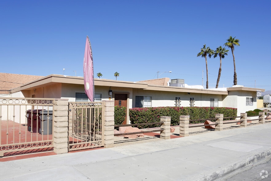More Photos Of 45895 Oasis St, Indio Office For Lease