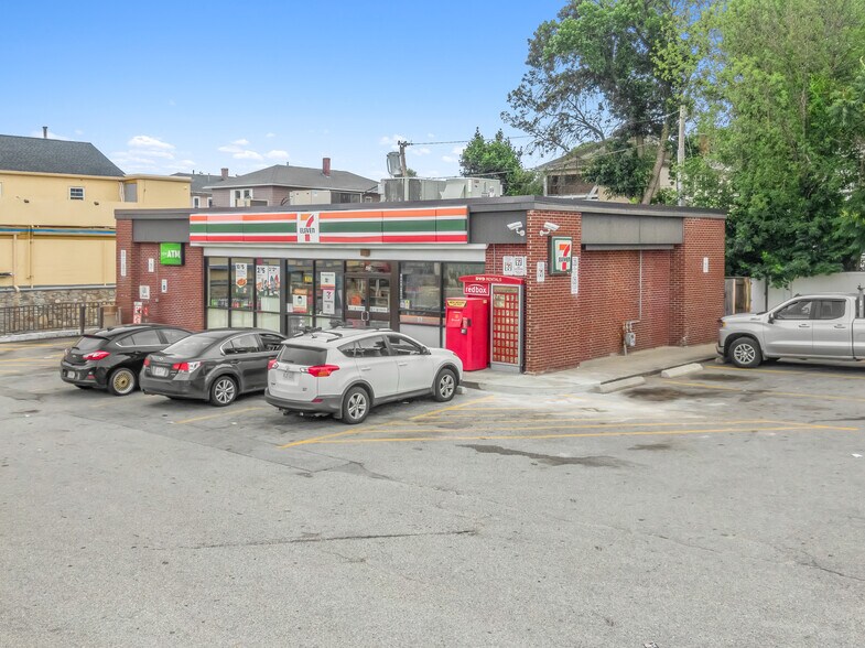 Primary Photo Of 409 Park Ave, Worcester Convenience Store For Sale