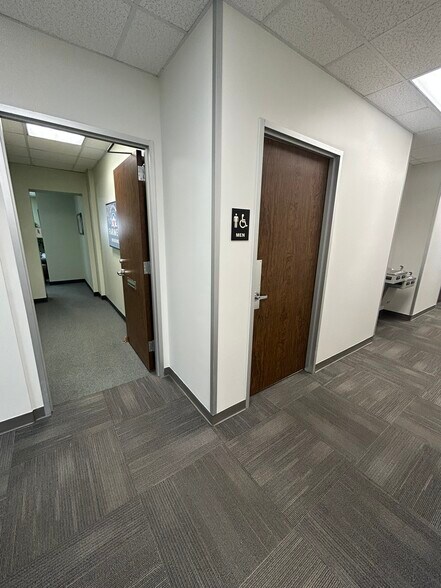 More Photos Of 2424 W Holcombe Blvd, Houston Medical For Lease