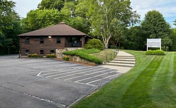 Primary Photo Of 883 Landry Ave, North Attleboro Medical For Sale