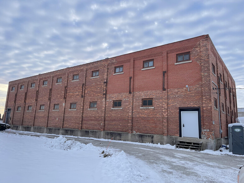 Primary Photo Of 260 W Stroud St, Randolph Warehouse For Sale