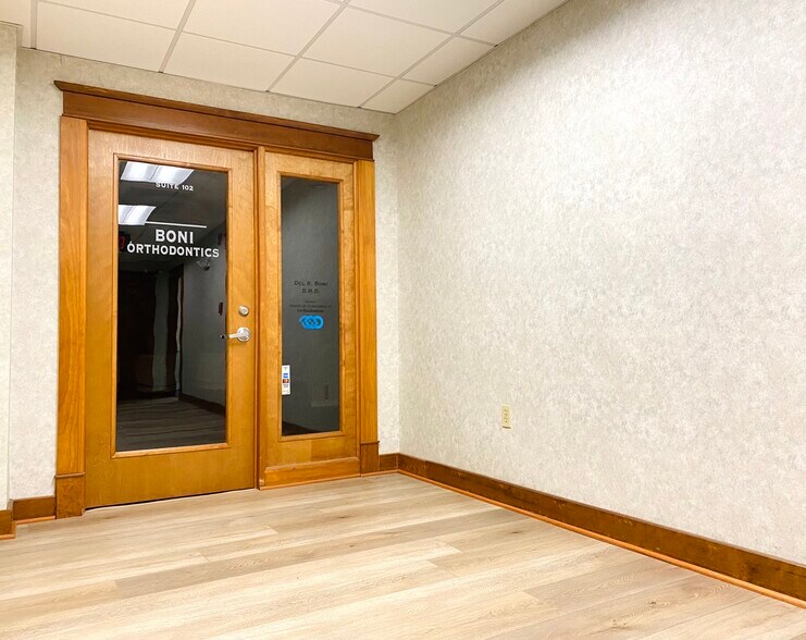 More Photos Of 3578 Brodhead Rd, Monaca Unknown For Lease