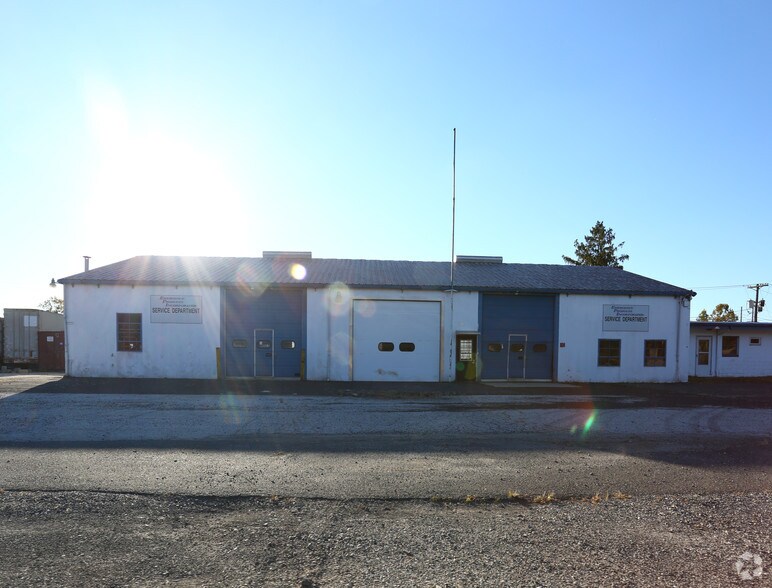 More Photos Of 265 Jessup Rd, West Deptford Warehouse For Lease