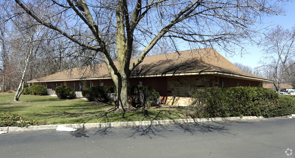 Primary Photo Of 1540 Kuser Rd, Hamilton Medical For Sale