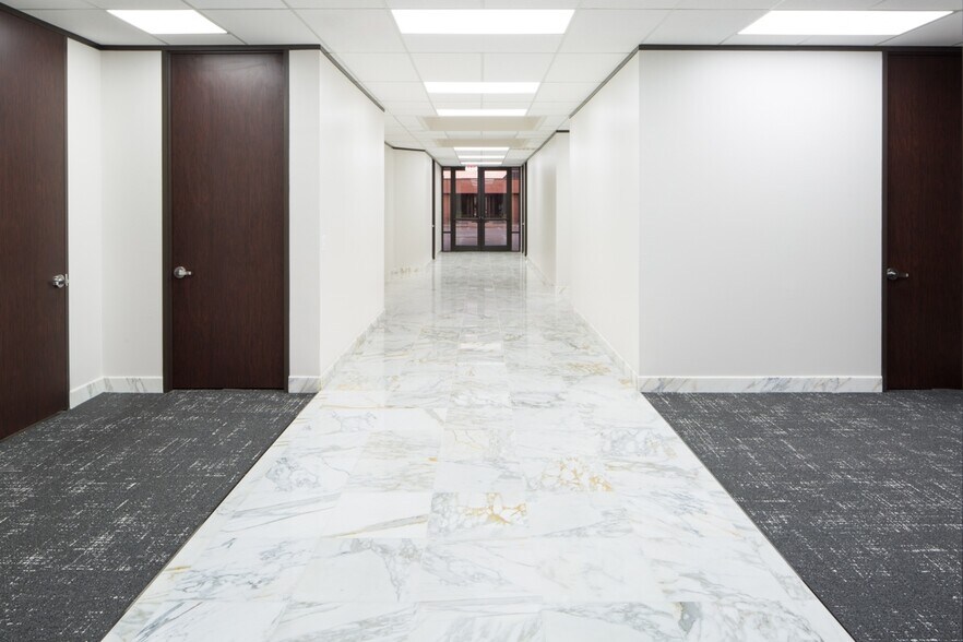 More Photos Of 10435 Greenbough Dr, Stafford Office For Lease