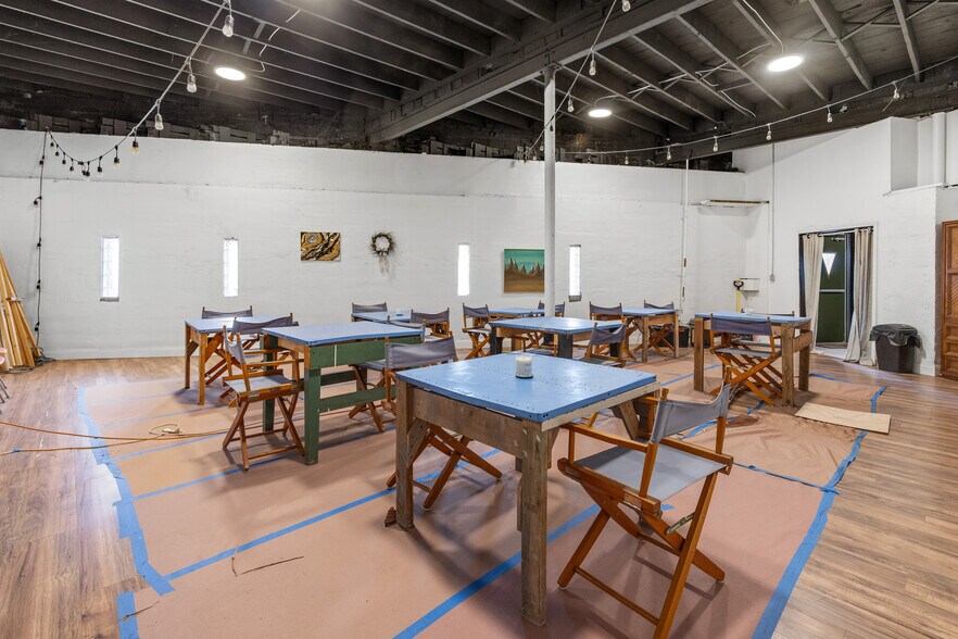 More Photos Of 21616 Grand River ave, Detroit Industrial For Sale
