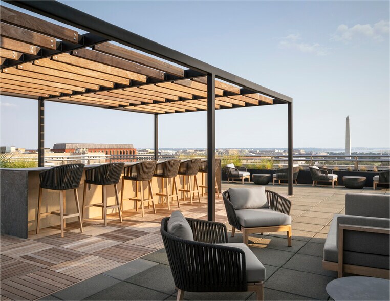 More Photos Of 1625 Eye St NW, Washington Office For Lease