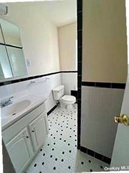 More Photos Of 85-01 67th Dr, Rego Park Office Residential For Sale