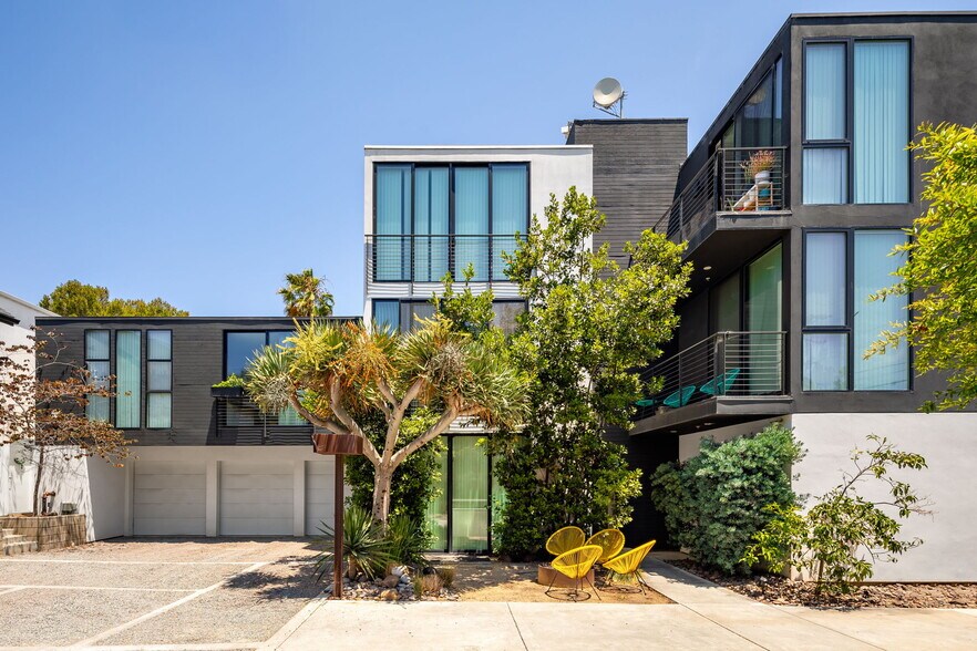 More Photos Of 3045-3057 Broadway, San Diego Apartments For Sale