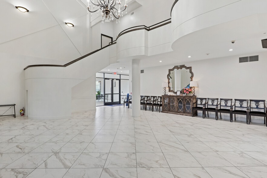 More Photos Of 804 Russell Palmer Rd, Kingwood Theater Concert Hall For Sale