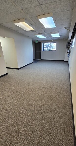 More Photos Of 14320 Longs Peak Ct, Longmont Warehouse For Sale
