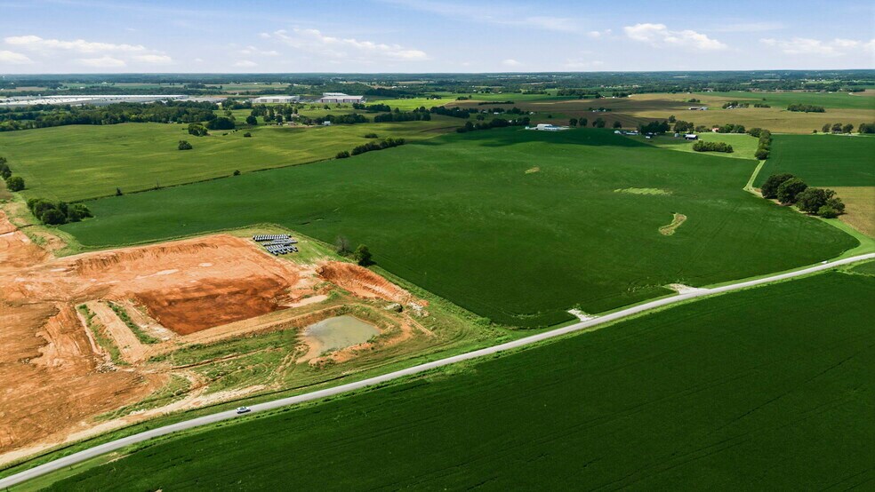 More Photos Of 4395 Witt rd, Franklin Manufacturing For Sale