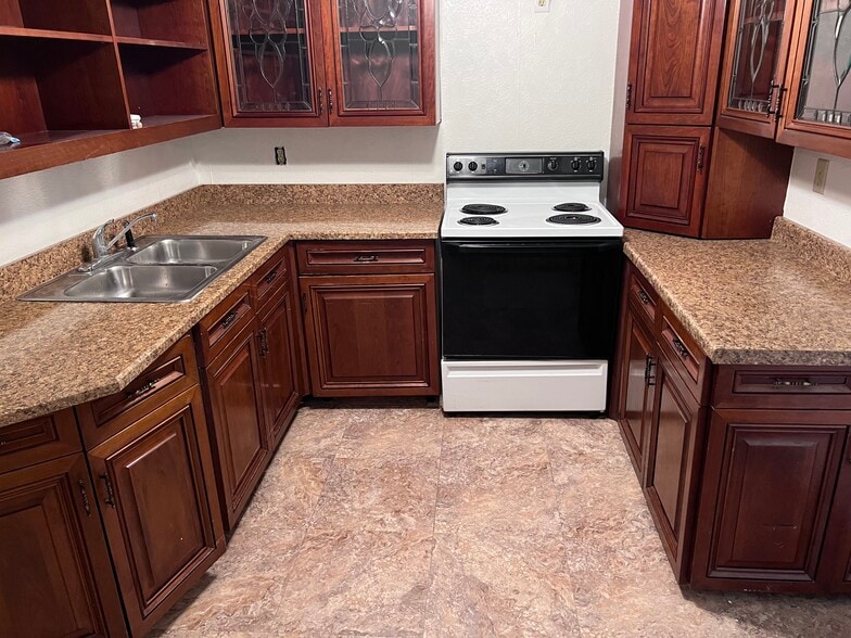 More Photos Of 318 Main St, Wampum Apartments For Sale