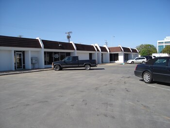 More Photos Of 5009 University Ave, Lubbock Medical For Sale