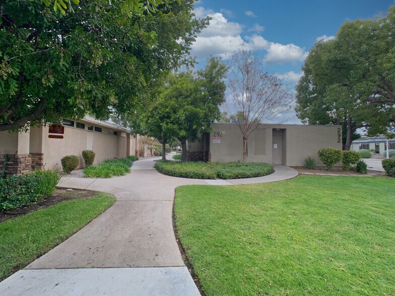 More Photos Of 230-292 Avocado Ave, El Cajon Medical For Lease