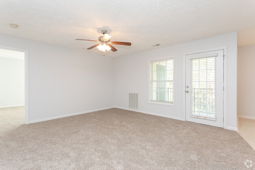 More Photos Of 2737 Kentberry Ave, Fayetteville Apartments For Sale