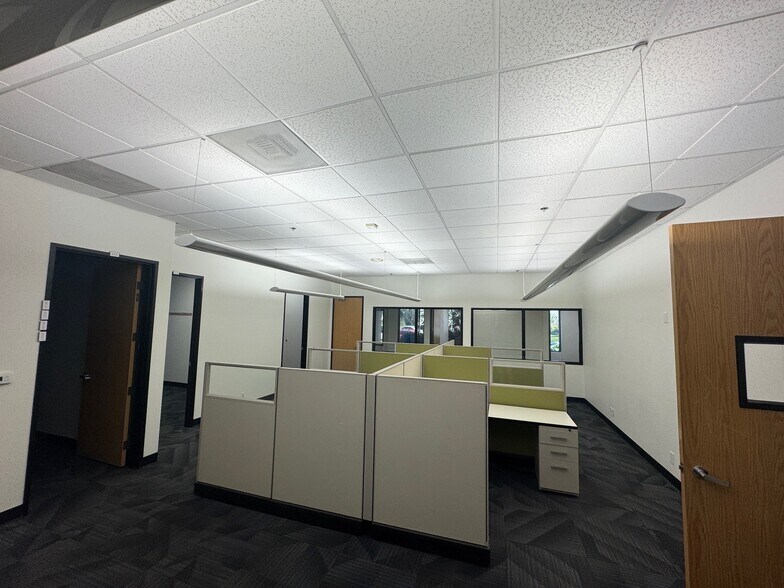 More Photos Of 6155 Corte Del Cedro, Carlsbad Research And Development For Lease