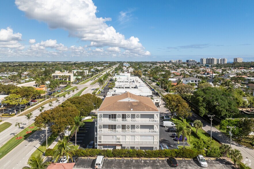 More Photos Of 2790 N Federal Hwy, Boca Raton Office For Lease