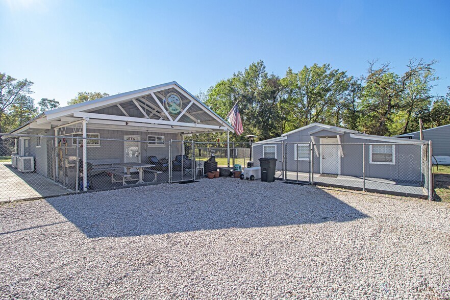 More Photos Of 2892 TX-19, Huntsville Land For Sale