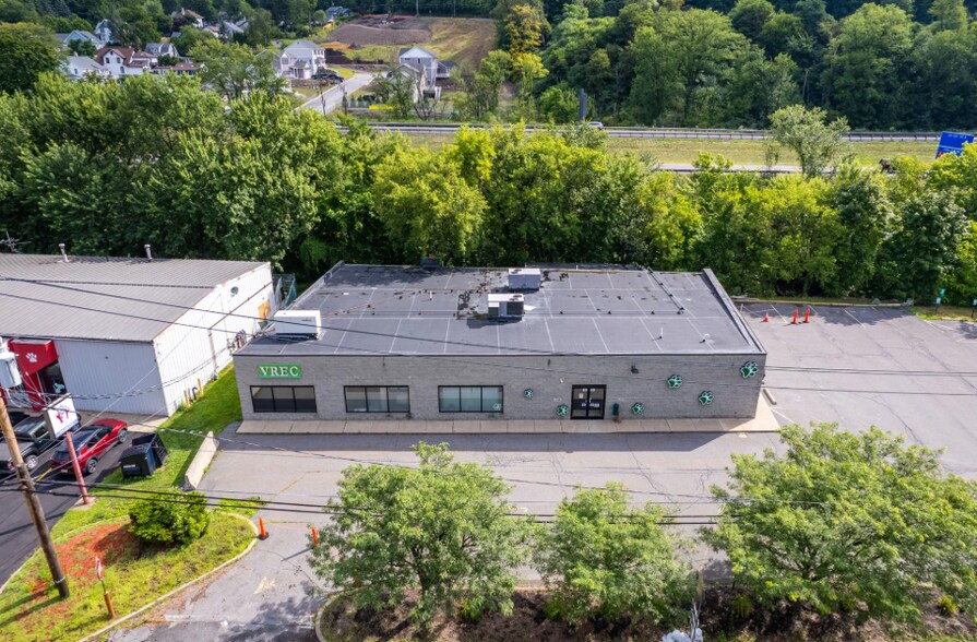 More Photos Of 318 Northern Blvd, Clarks Summit Medical For Lease