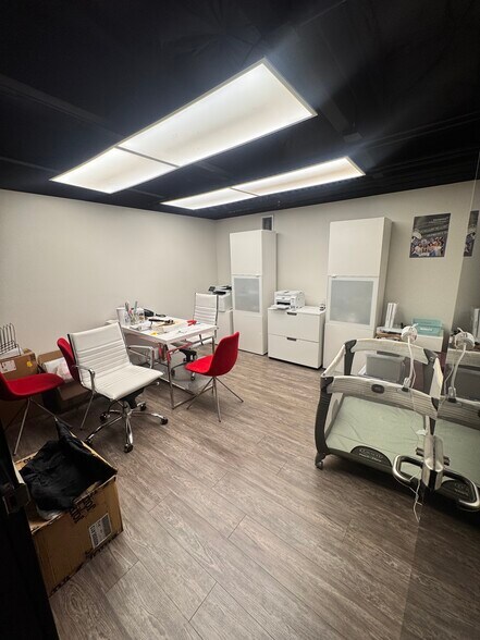 More Photos Of 1360 NW 88th Ave, Doral Bar For Sale