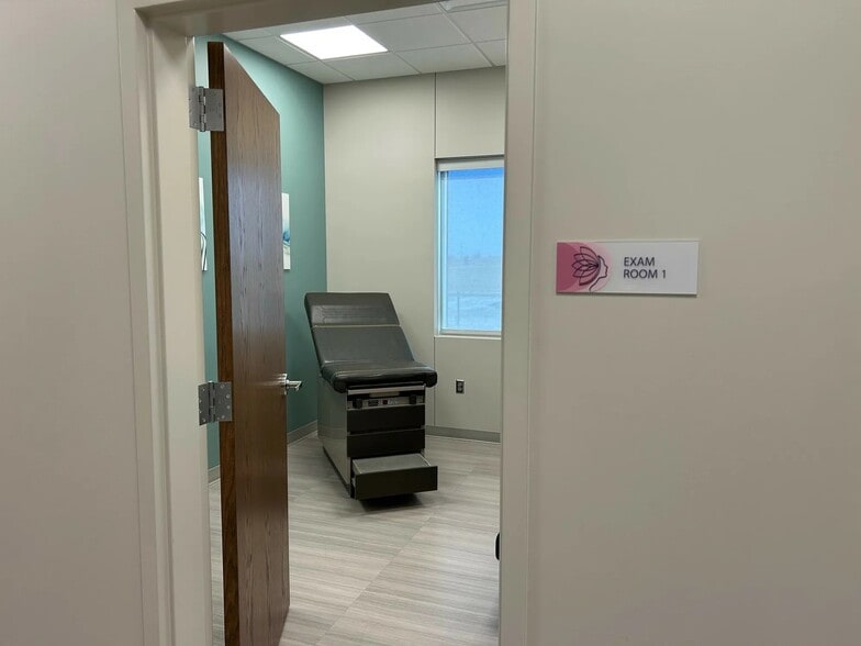 More Photos Of 8516 S Portland Ave, Oklahoma City Medical For Lease