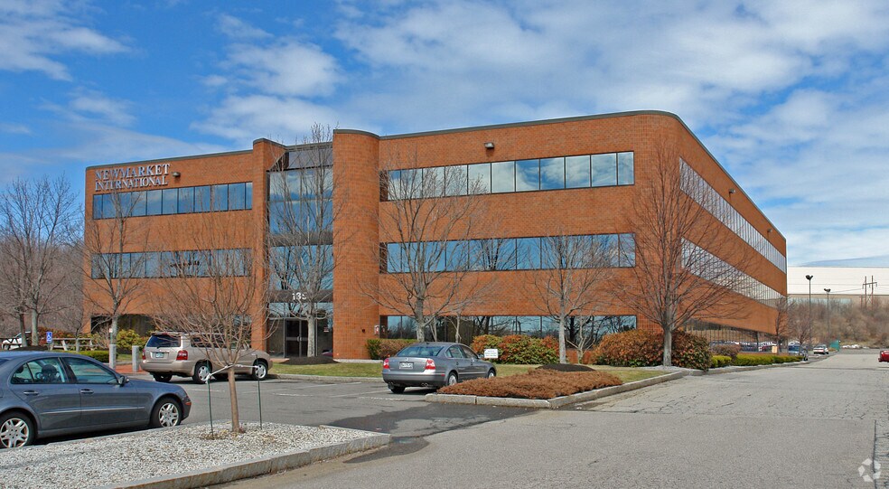 More Photos Of 135 Commerce Way, Portsmouth Office For Lease