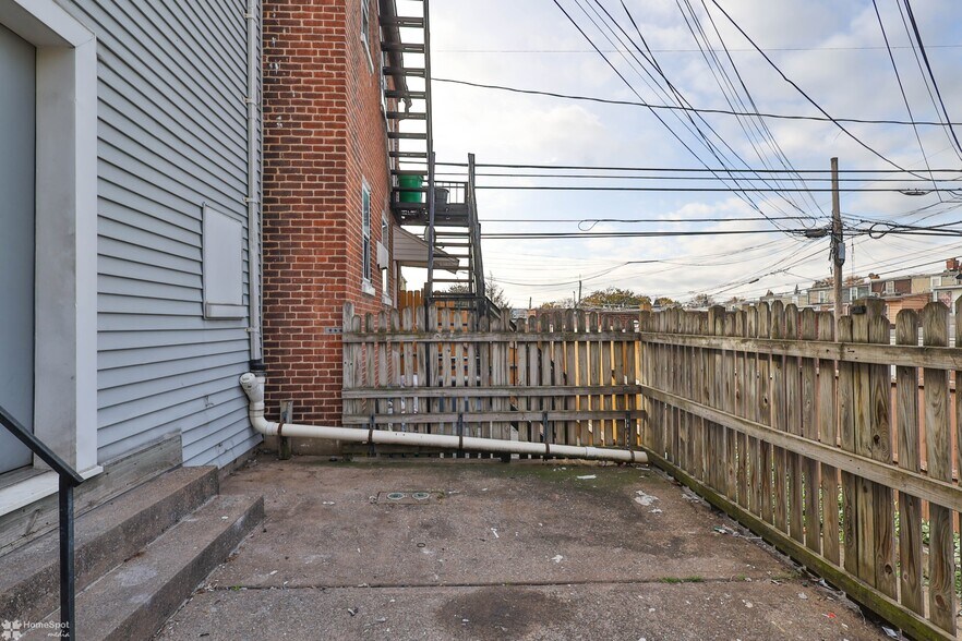More Photos Of 22 S 13th St, Allentown Apartments For Sale