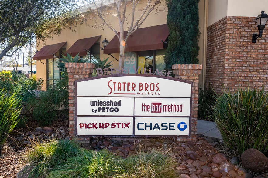 More Photos Of 2675 Gateway Rd, Carlsbad Unknown For Lease