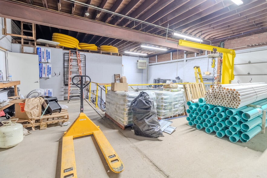 More Photos Of 205 31st St, Mckeesport Manufacturing For Sale