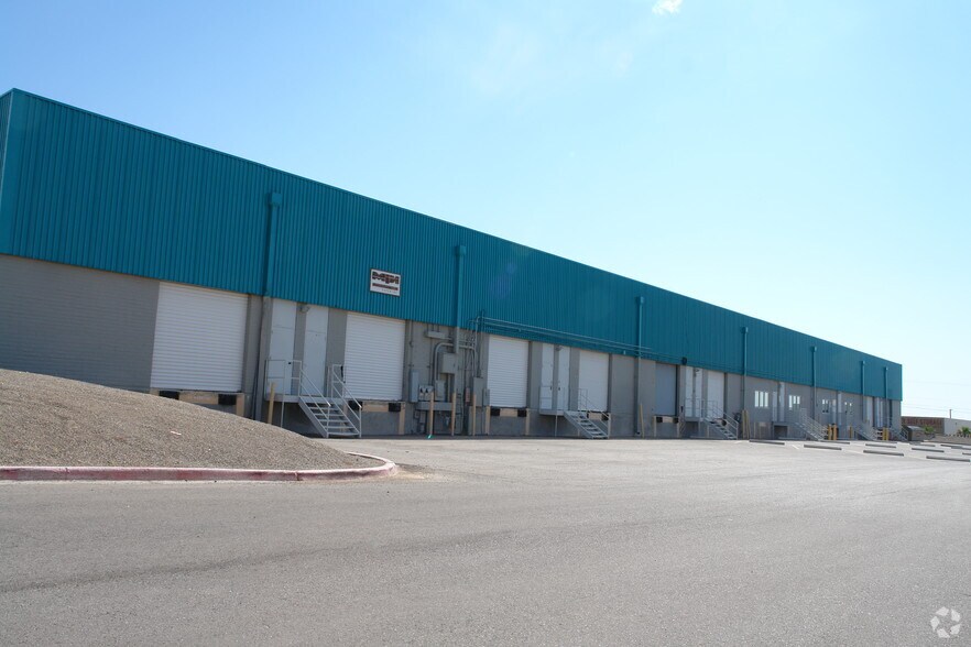 More Photos Of 1477 Lomaland Dr, El Paso Flex For Lease