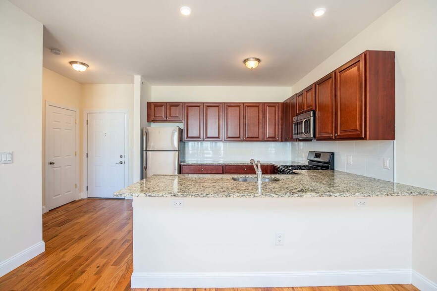 More Photos Of 1609-1611 Springfield Ave, Maplewood Apartments For Sale