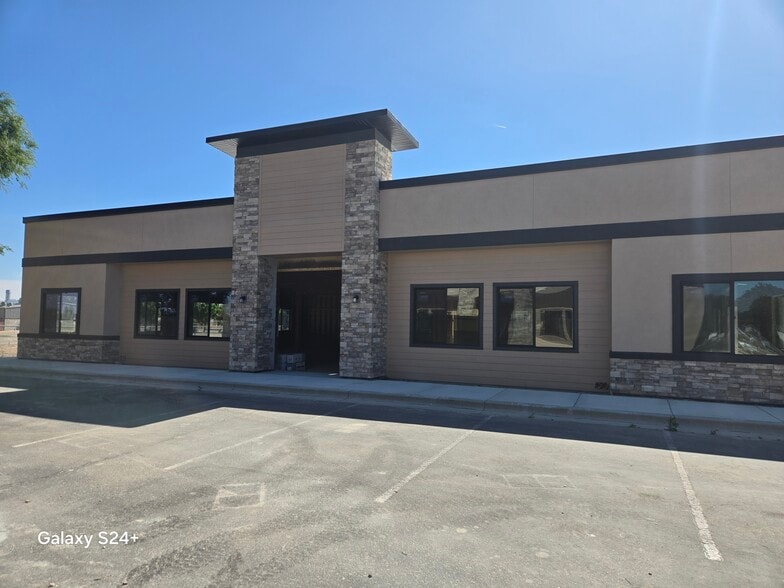 Primary Photo Of 1143 12th Ave Rd, Nampa Unknown For Lease