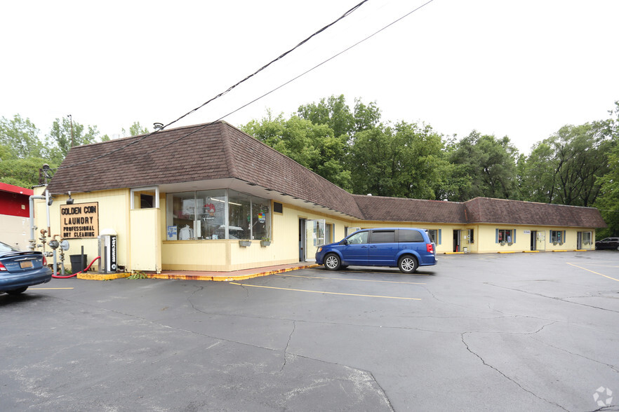 Primary Photo Of 574-582 E Main St, Batavia Freestanding For Sale