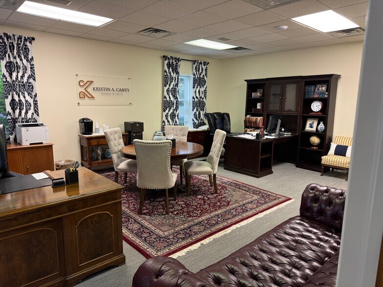 More Photos Of 7 Cedar St, Ramsey Office For Lease