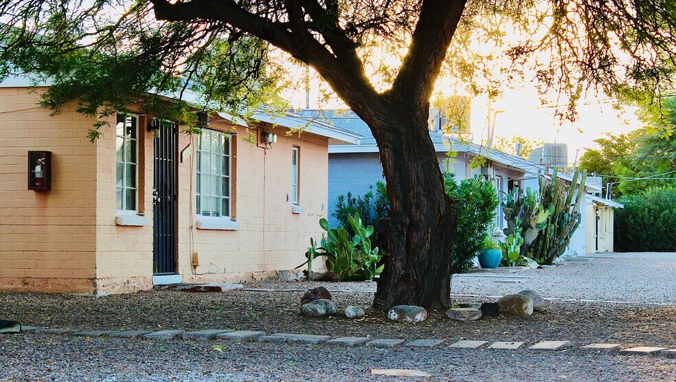 More Photos Of 2602-2634 E Glenn St, Tucson Apartments For Sale